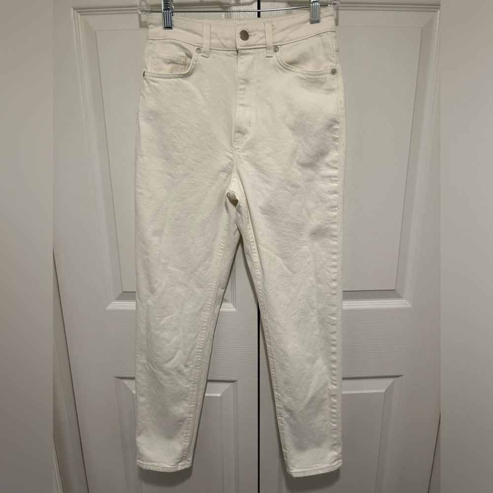 H&M Jeans in cream; women’s size 4